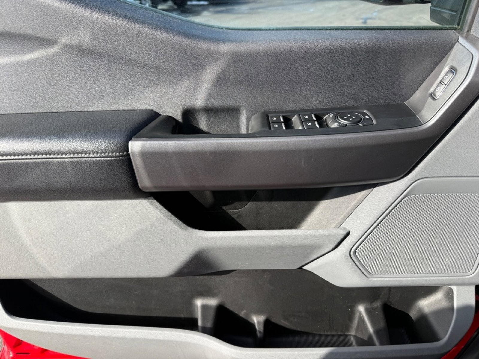 Used 2025 Ford F350 XLT image 34