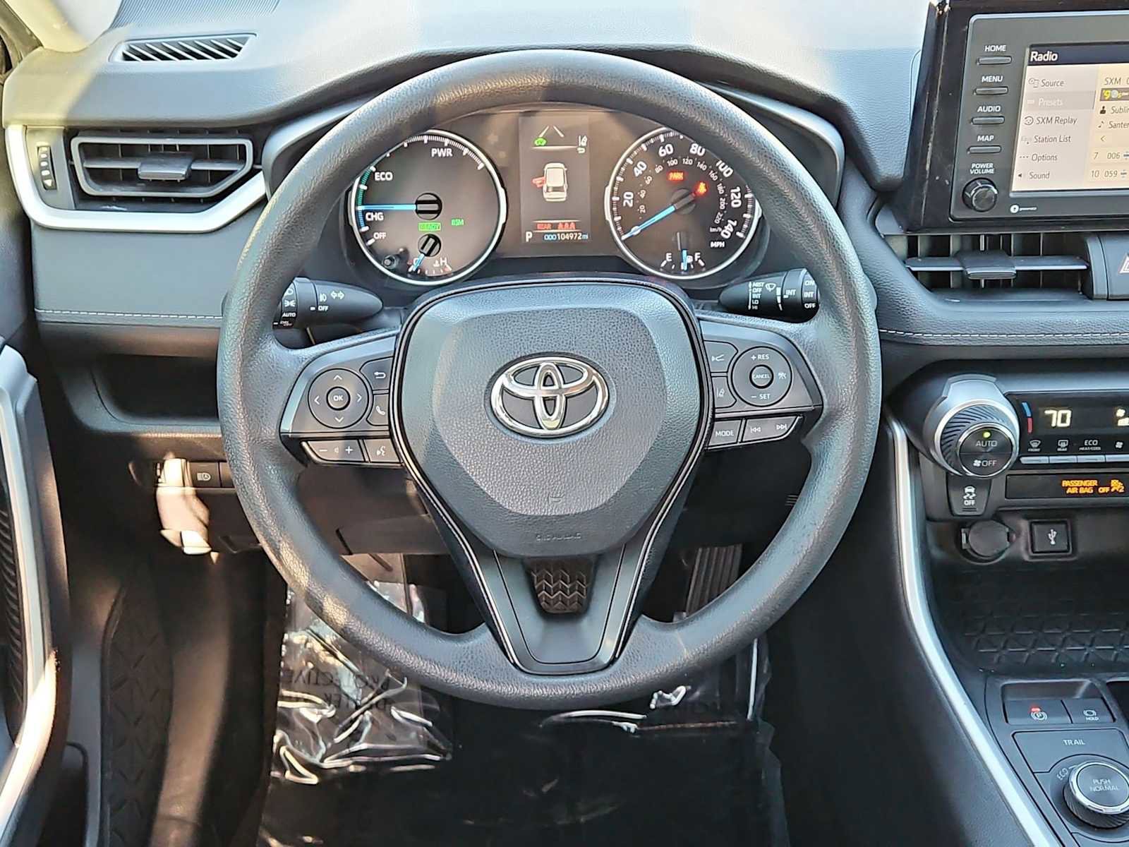 Used 2021 Toyota RAV4 XLE w/ Carpet Mat Package (TMS) image 23