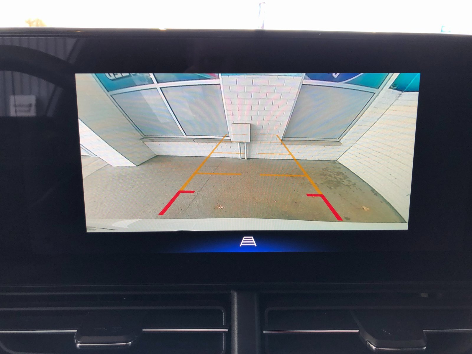 Used 2024 Chevrolet Trax LT w/ Sunroof Package image 26