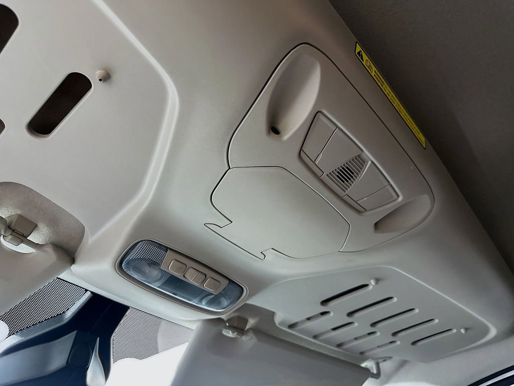 Used 2020 Ford Transit Connect XLT image 32