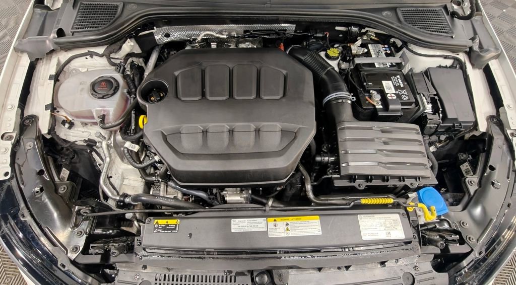Used 2022 Volkswagen GTI SE FWD image 61