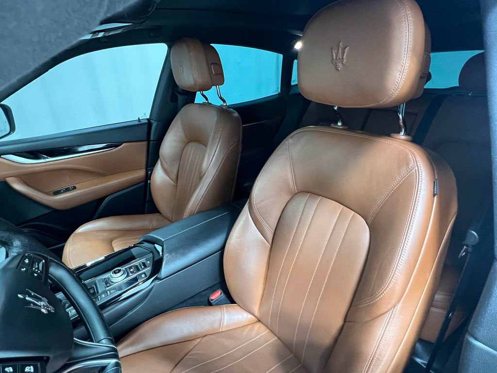 Used 2020 Maserati Levante image 16