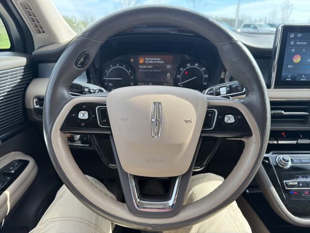Used 2022 Lincoln Corsair AWD w/ Premium Package image 44
