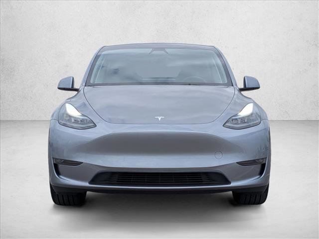 Used 2025 Tesla Model Y Long Range video 2