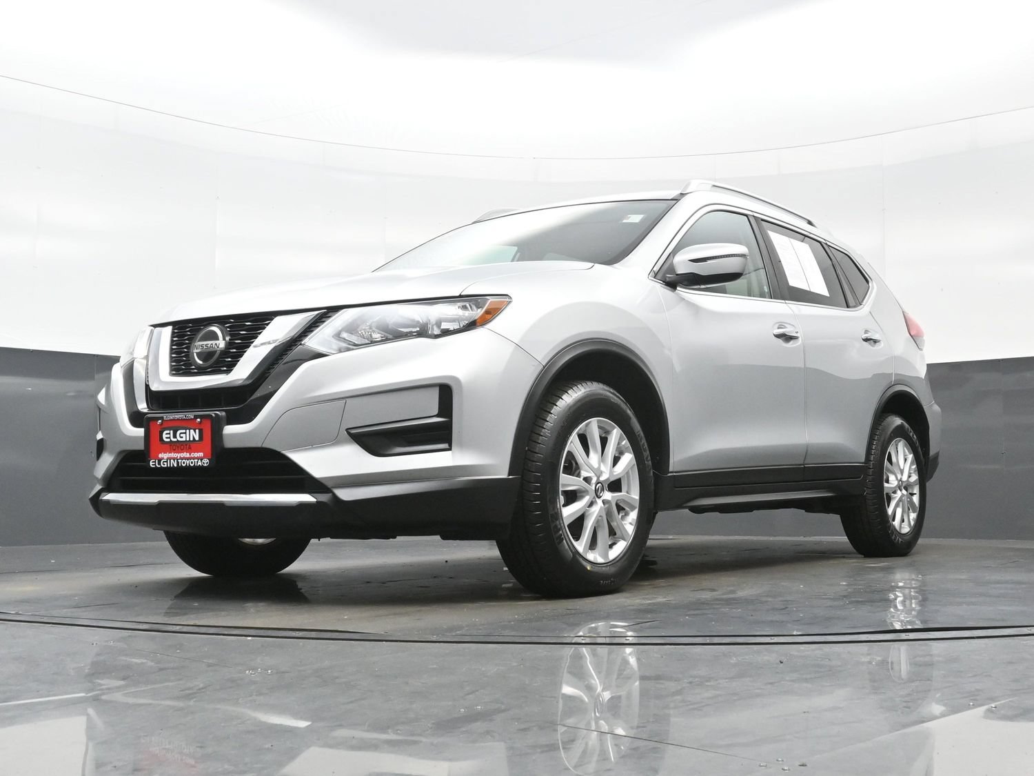 Used 2018 Nissan Rogue SV AWD/4WD image 29