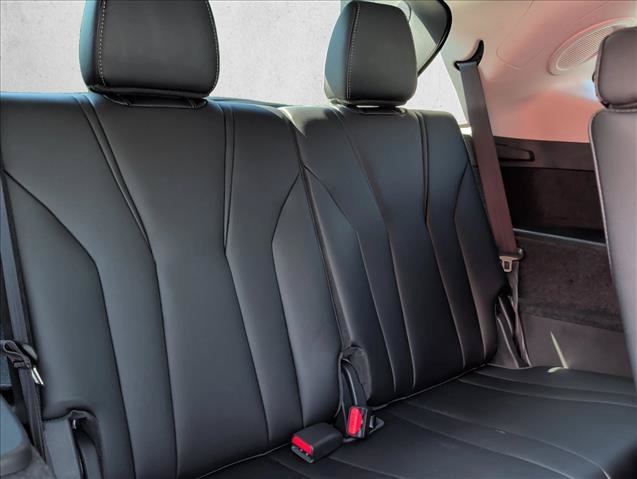 Used 2025 Acura MDX FWD w/ Technology Package image 27