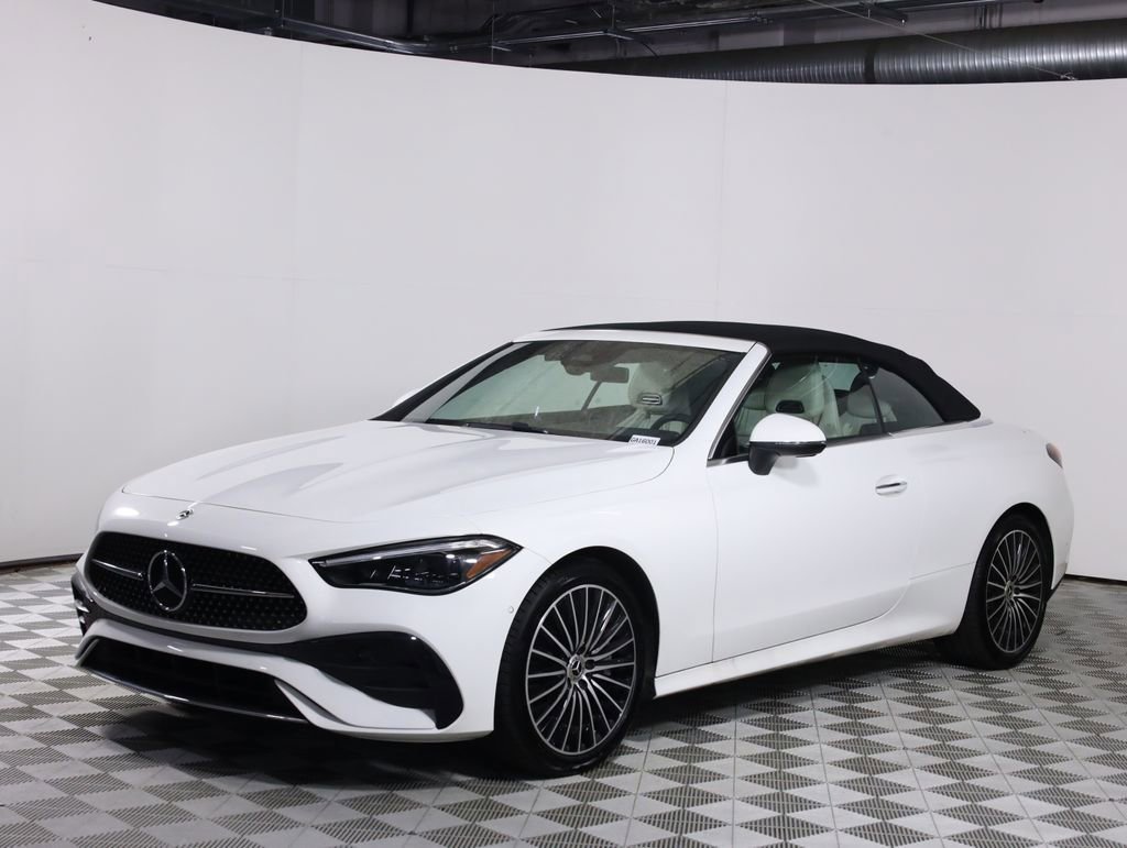 Certified 2025 Mercedes-Benz CLE 450 4MATIC Cabriolet image 15