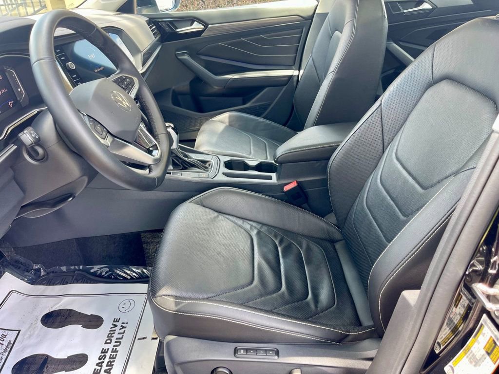 Used 2024 Volkswagen Jetta SEL image 10