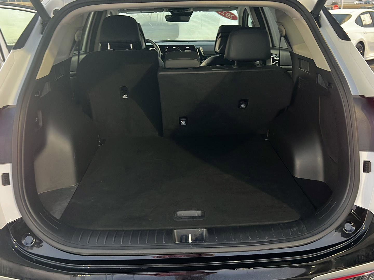 Used 2023 Kia Sportage SX image 35