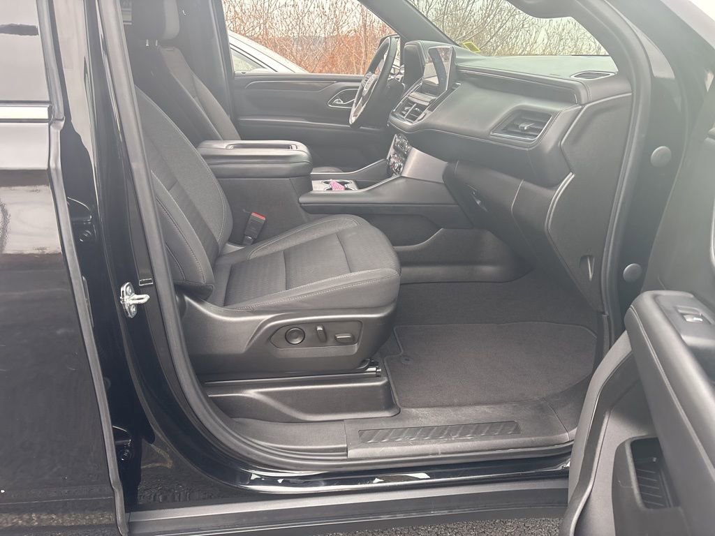 Used 2021 GMC Yukon XL SLE image 30