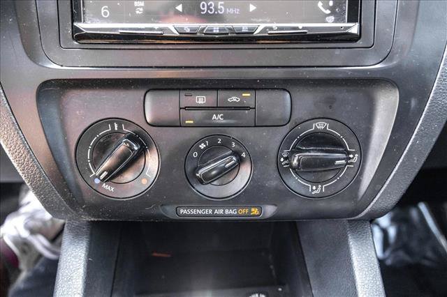 Used 2014 Volkswagen Jetta SE FWD image 14