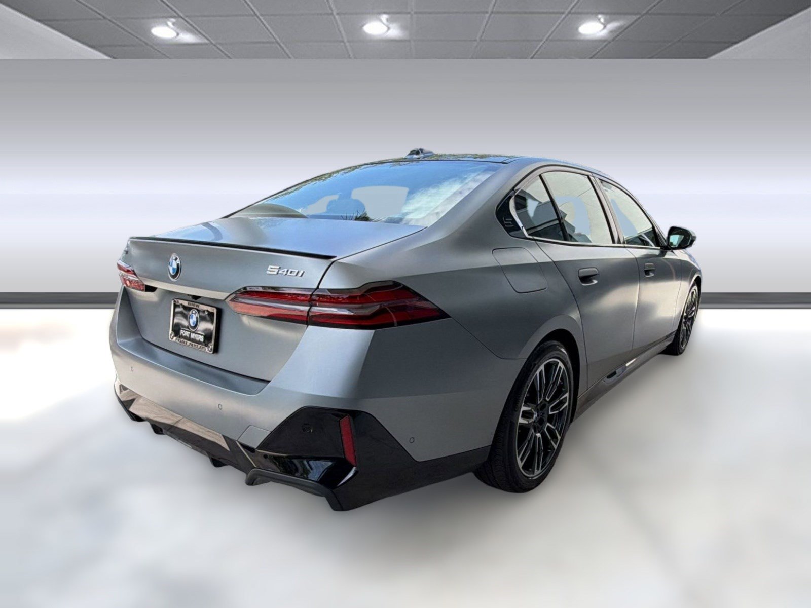 Used 2024 BMW 540i xDrive w/ Executive Package AWD/4WD image 9