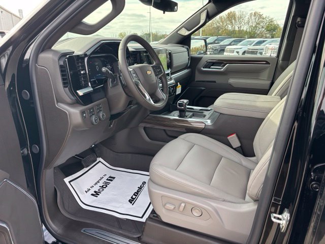 New 2026 Chevrolet Silverado 1500 LT w/ All Star Edition Plus AWD/4WD image 10