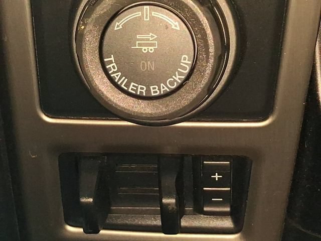 Used 2018 Ford F150 Platinum w/ Equipment Group 701A Luxury AWD/4WD image 35