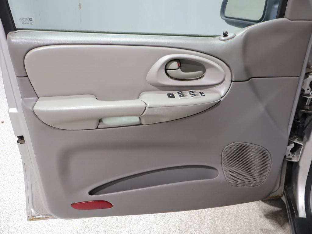 Used 2008 Chevrolet TrailBlazer 4WD image 13