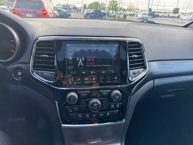 Used 2020 Jeep Grand Cherokee Altitude AWD/4WD image 21