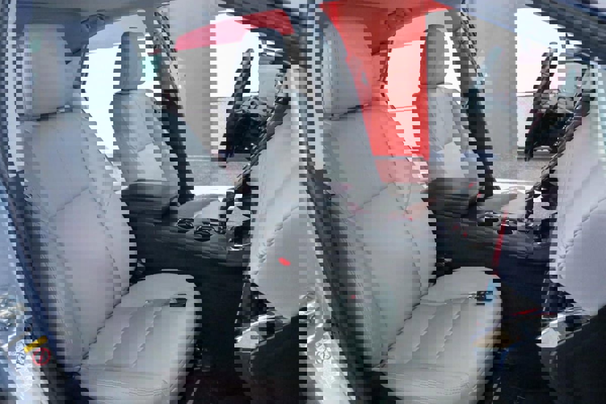 Used 2018 Toyota Avalon XLE Premium FWD image 25