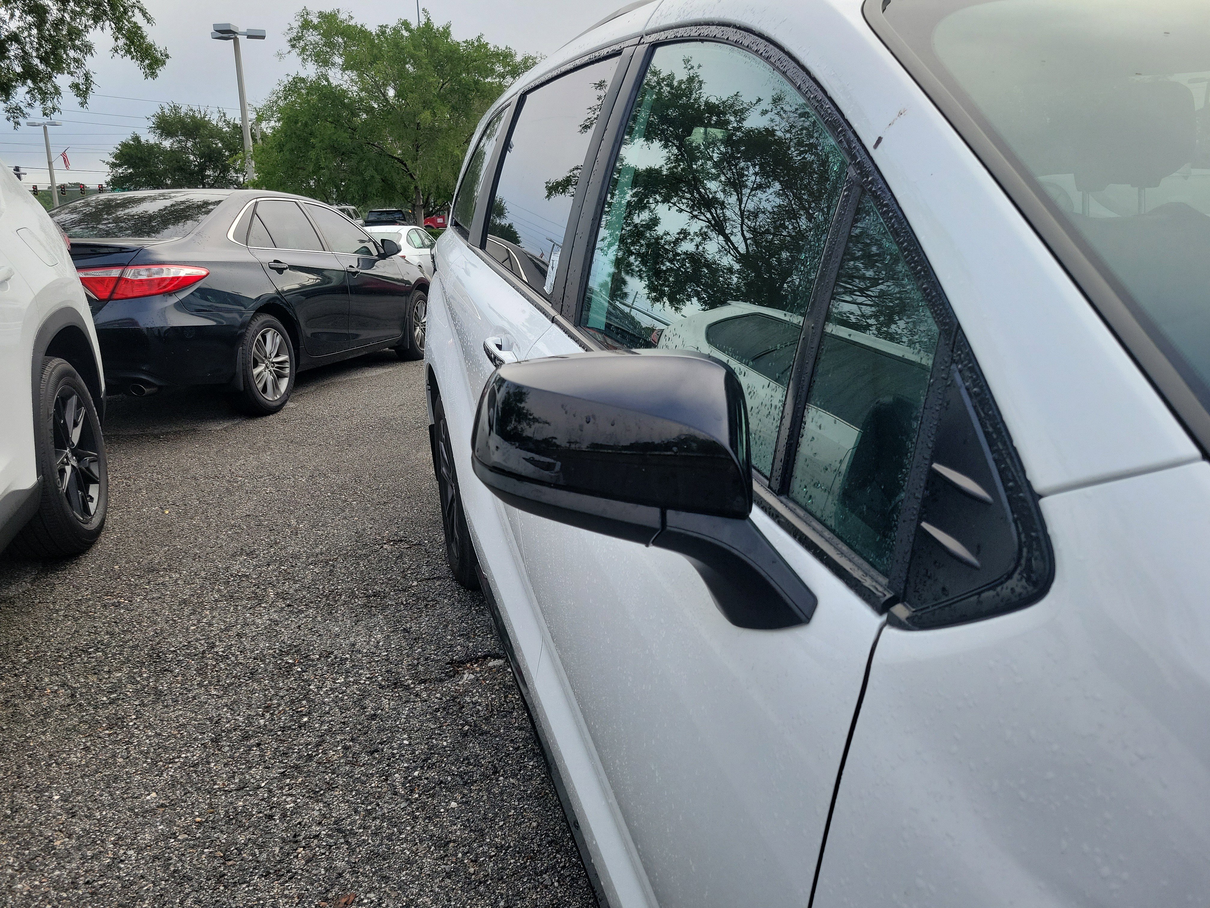 Used 2025 Toyota Sienna XSE w/ XSE Plus Package AWD/4WD image 8