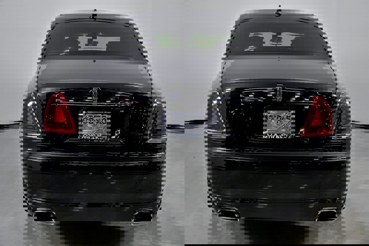 Used 2017 Rolls-Royce Ghost image 11