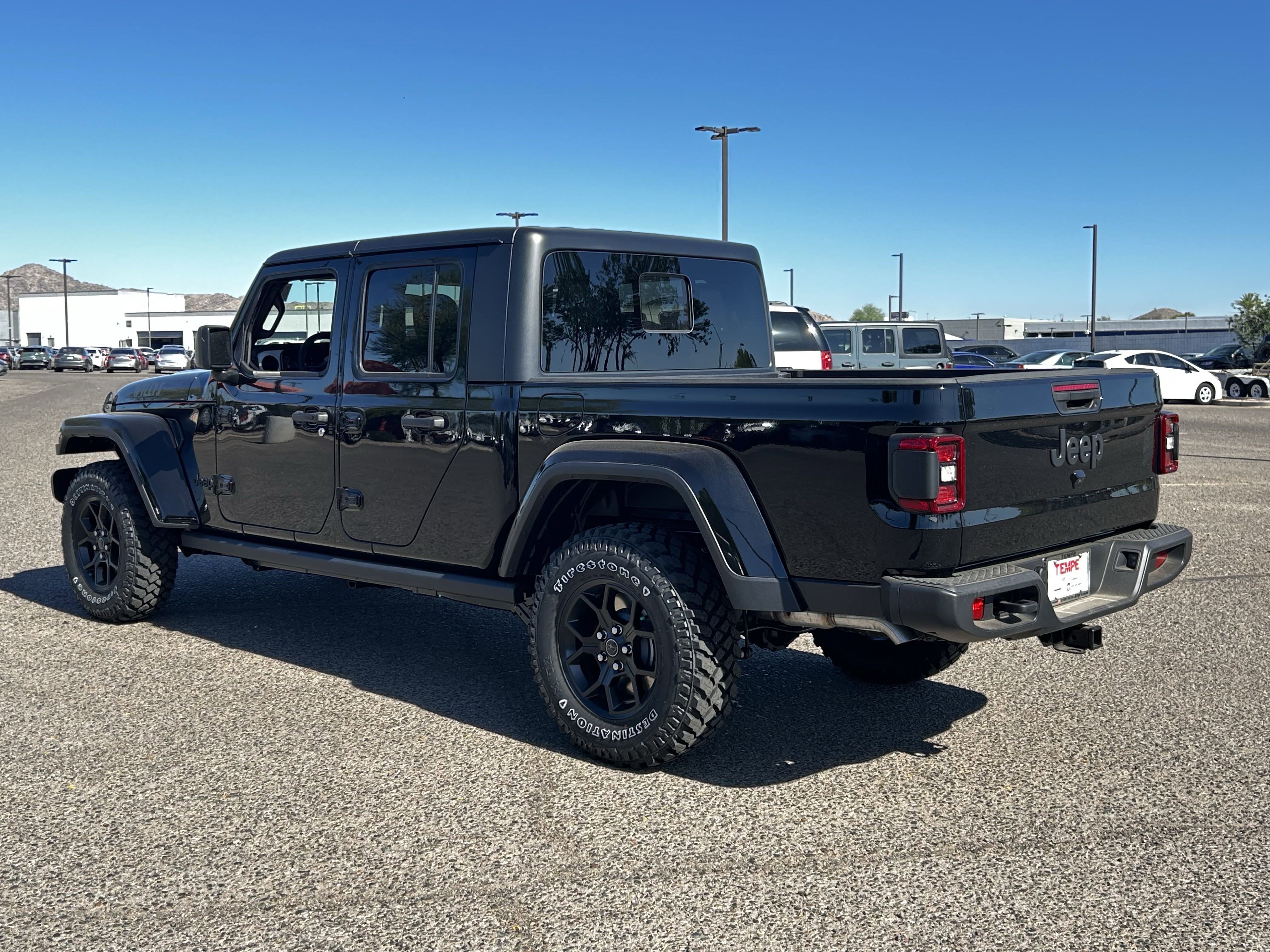 New 2025 Jeep Gladiator Willys AWD/4WD image 4