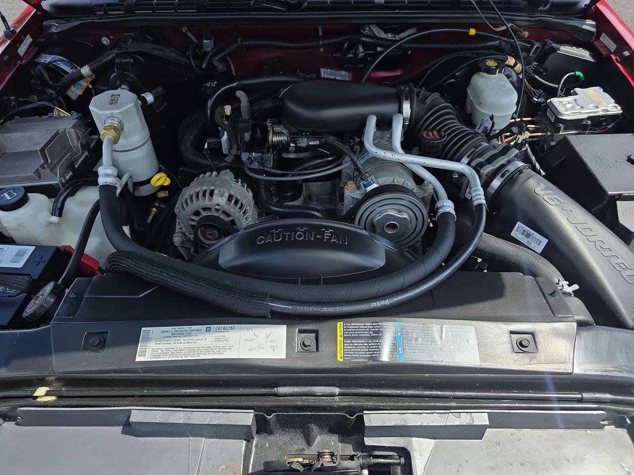 Used 2004 GMC Sonoma SLS AWD/4WD image 13