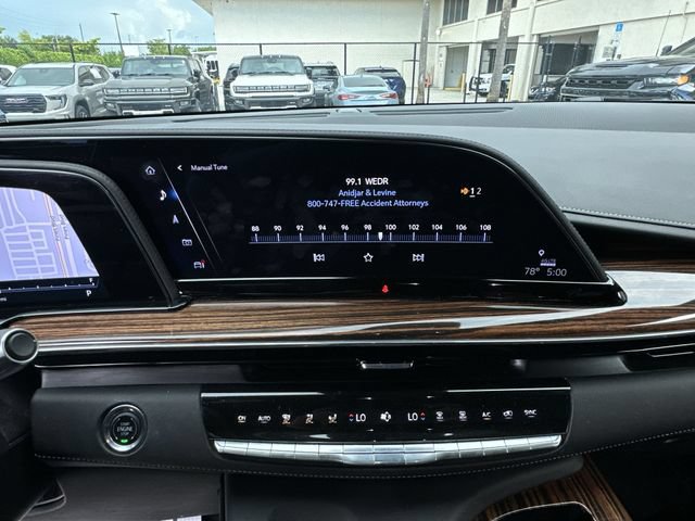 Certified 2024 Cadillac Escalade Luxury RWD image 22