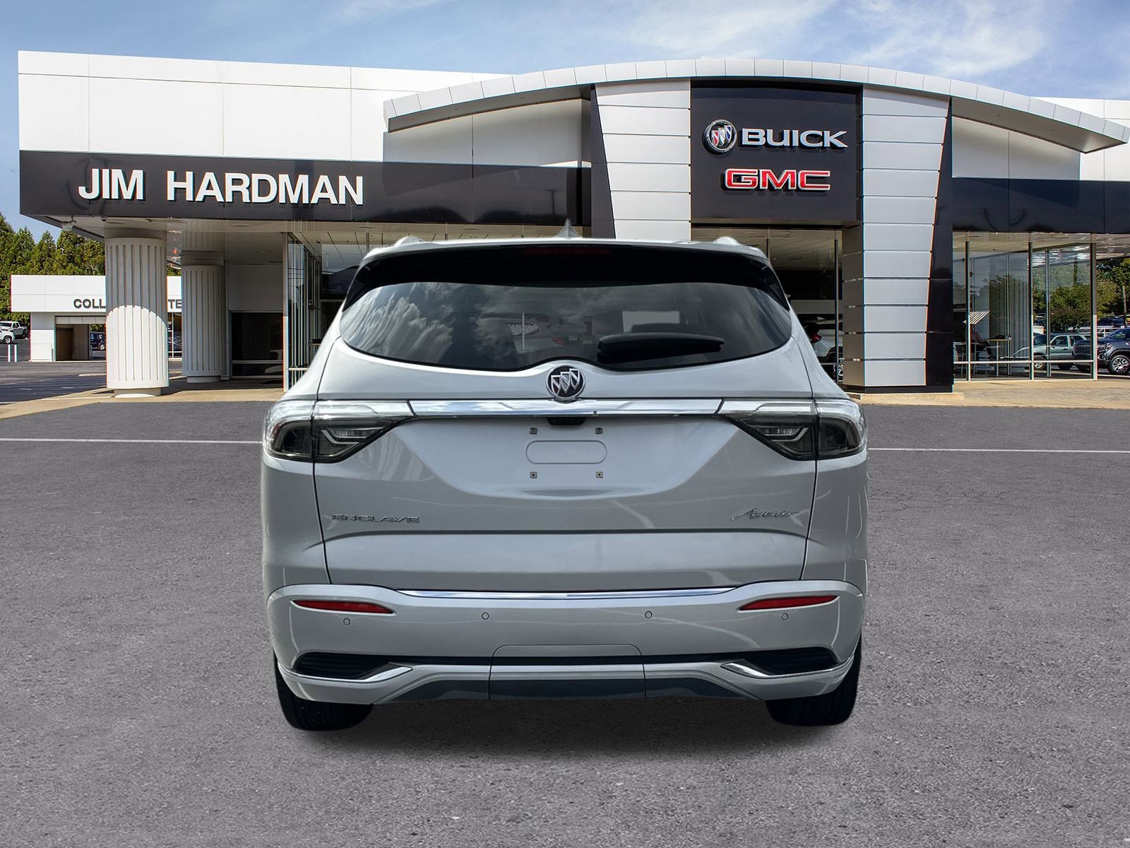 Used 2022 Buick Enclave Avenir w/ Avenir Technology Package image 6