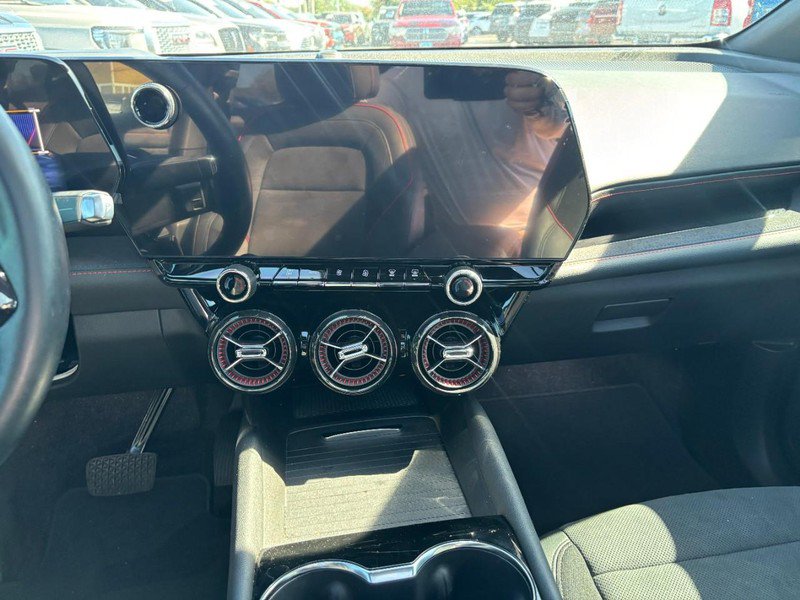 Used 2024 Chevrolet Blazer EV RS RWD image 16