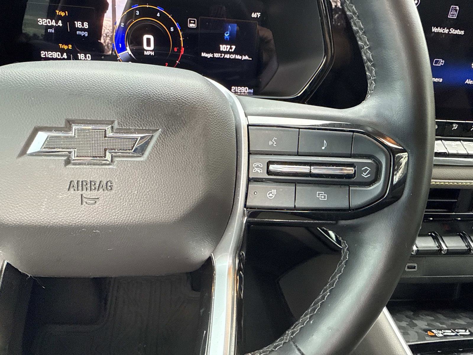 Used 2024 Chevrolet Colorado ZR2 w/ ZR2 Convenience Package III image 16