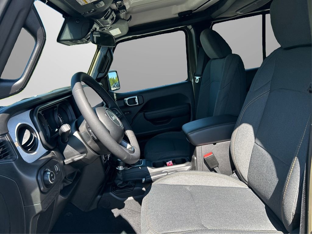 New 2025 Jeep Gladiator Sport image 9
