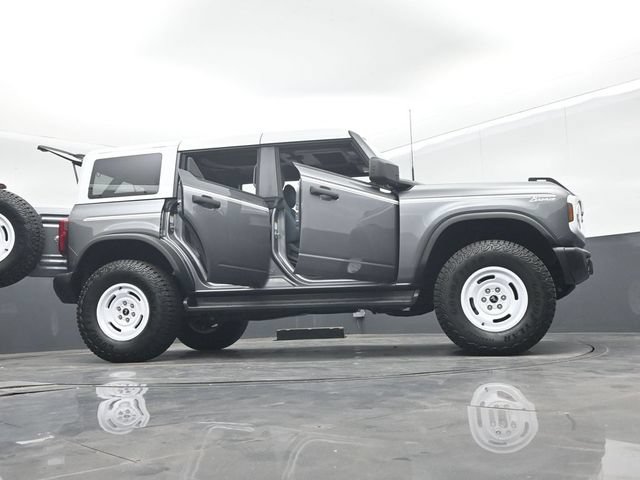 Certified 2025 Ford Bronco Heritage Edition AWD/4WD image 77