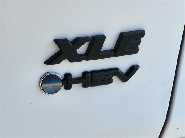 Used 2025 Toyota RAV4 XLE image 3