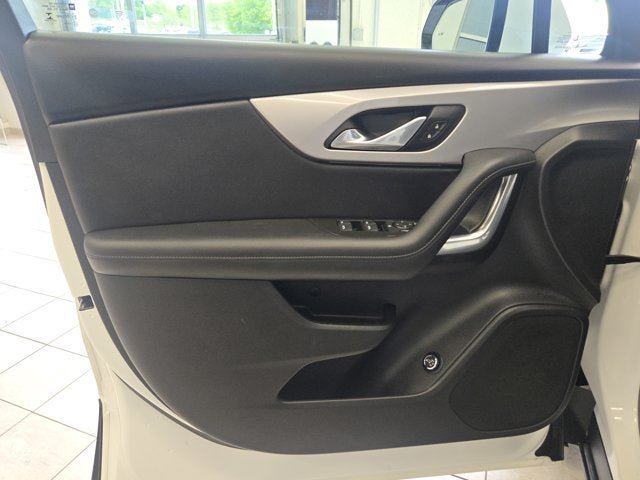 Used 2021 Chevrolet Blazer LT FWD image 18