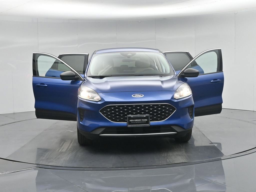Used 2022 Ford Escape SE w/ Convenience Package FWD image 34