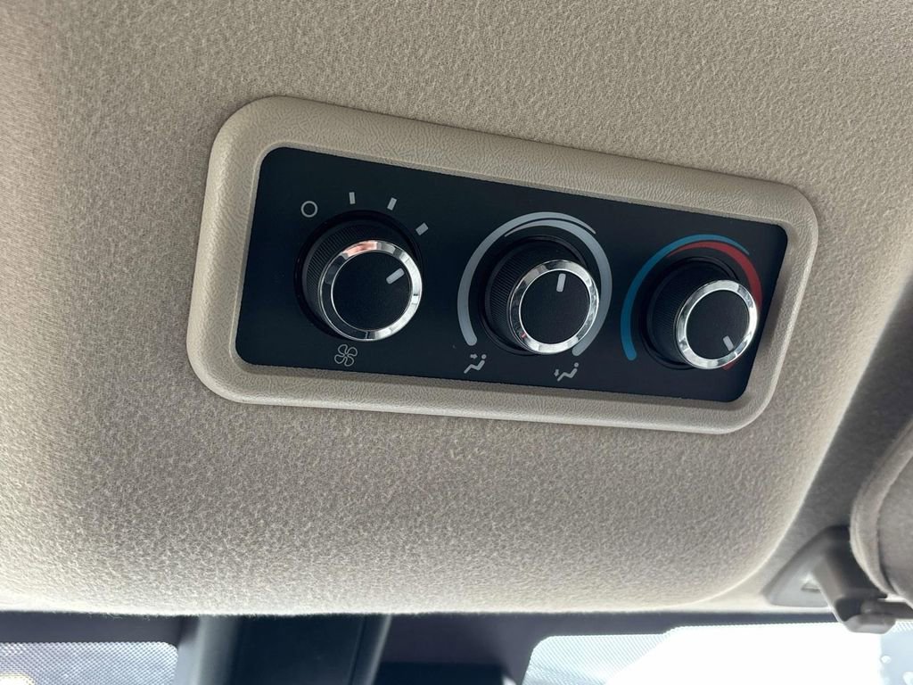 Used 2022 Chevrolet Express 3500 LT w/ LT Preferred Equipment Group image 24