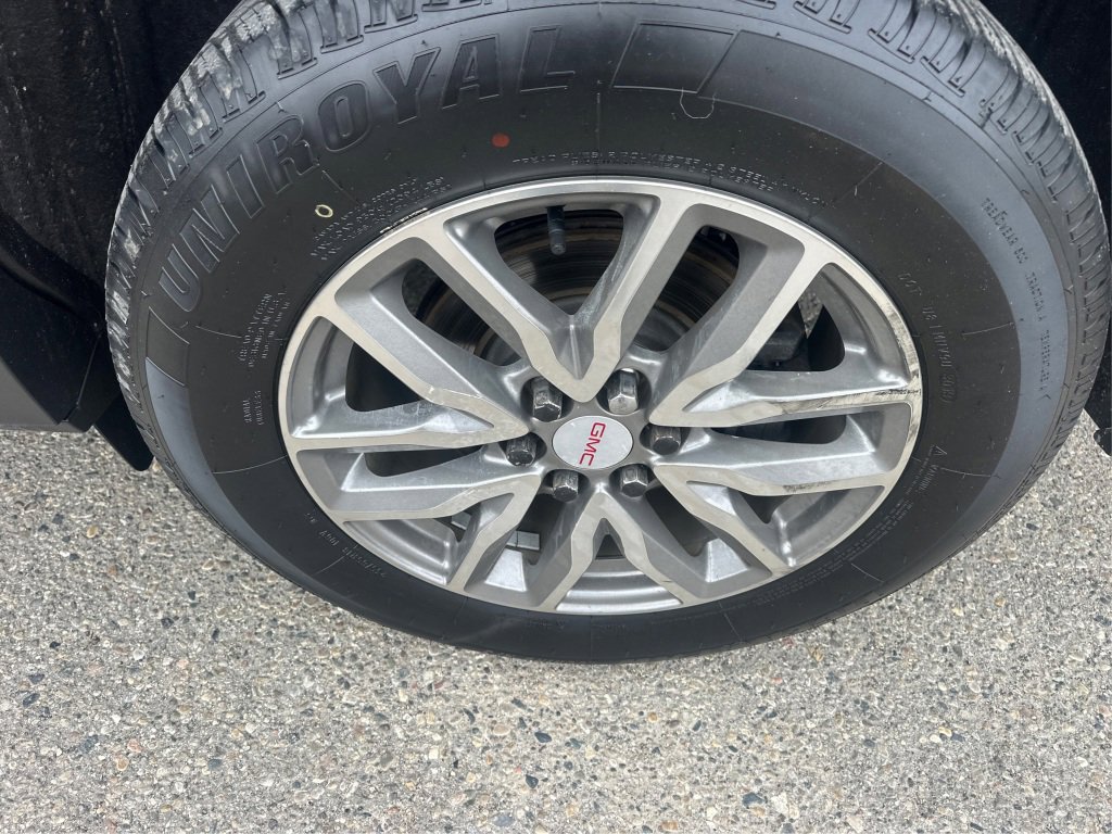 Used 2020 GMC Acadia SLE w/ Driver Convenience Package image 19