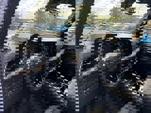 New 2026 Chevrolet Suburban High Country image 26