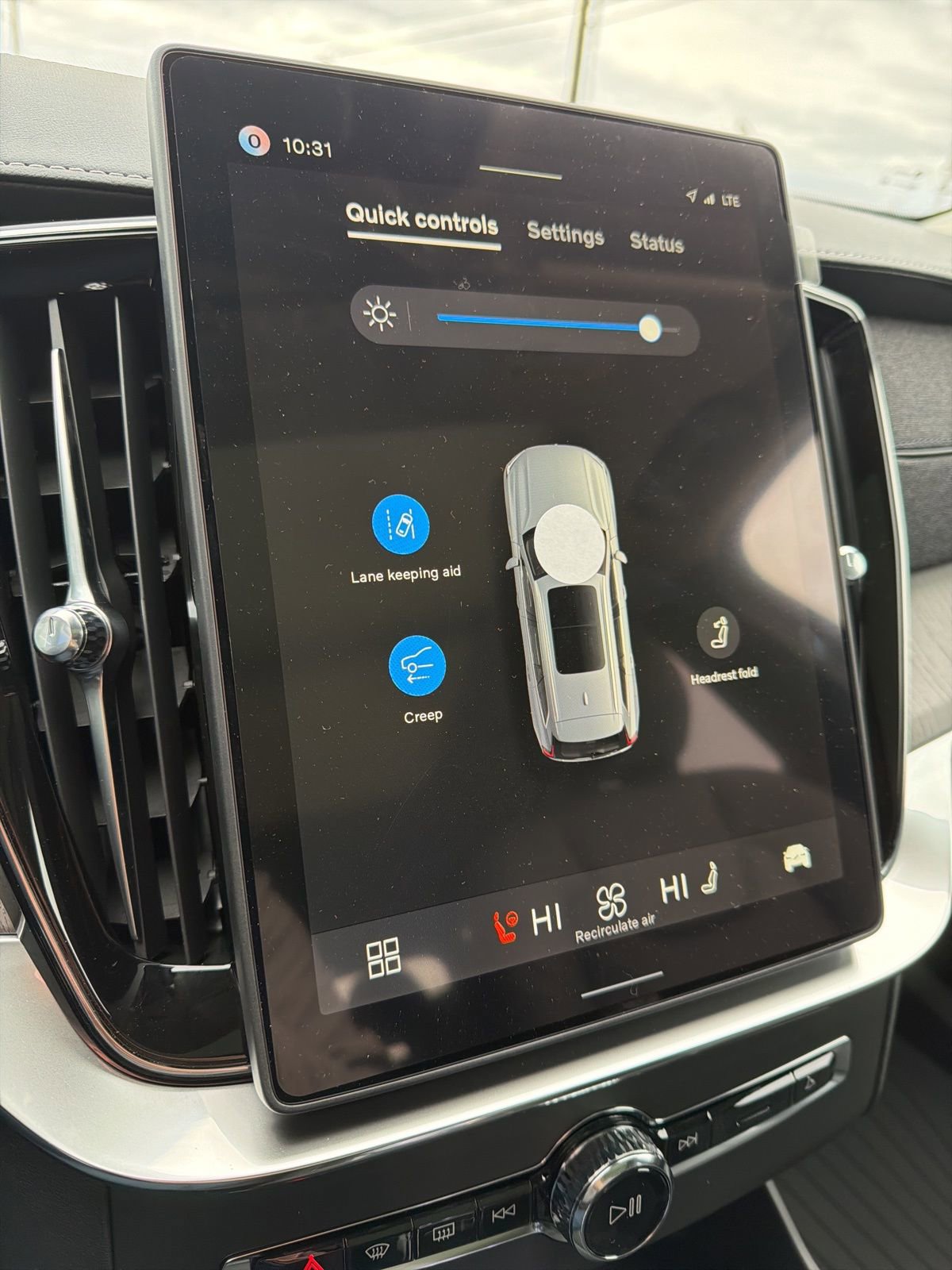 New 2026 Volvo XC90 T8 Ultra w/ Protection Package image 29