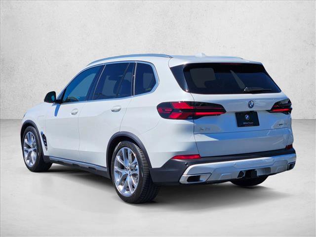 New 2026 BMW X5 xDrive50e image 9