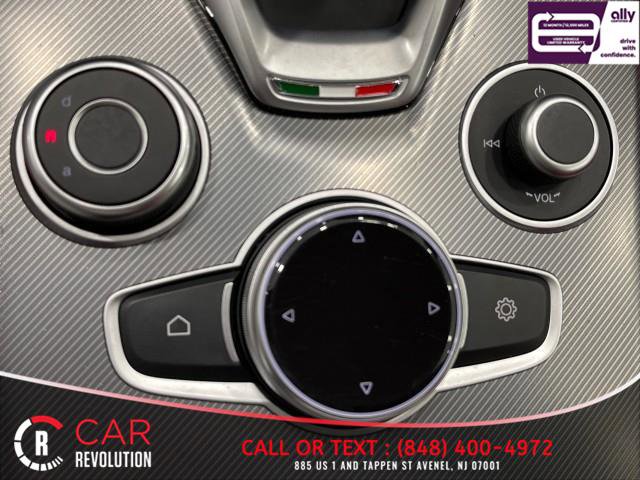 Used 2022 Alfa Romeo Stelvio Veloce image 26