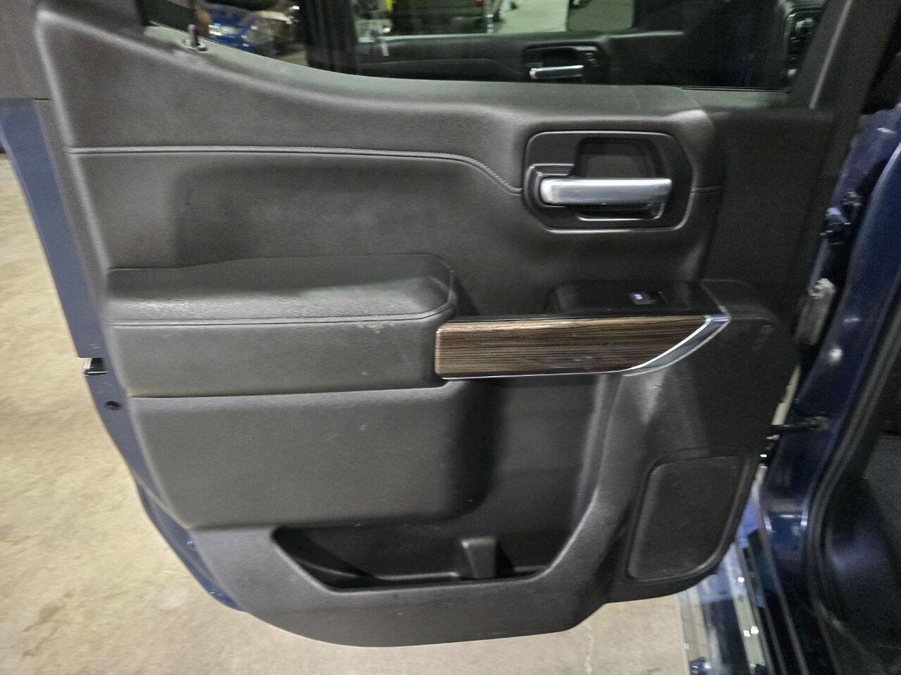 Used 2019 Chevrolet Silverado 1500 RST w/ All-Star Edition image 30