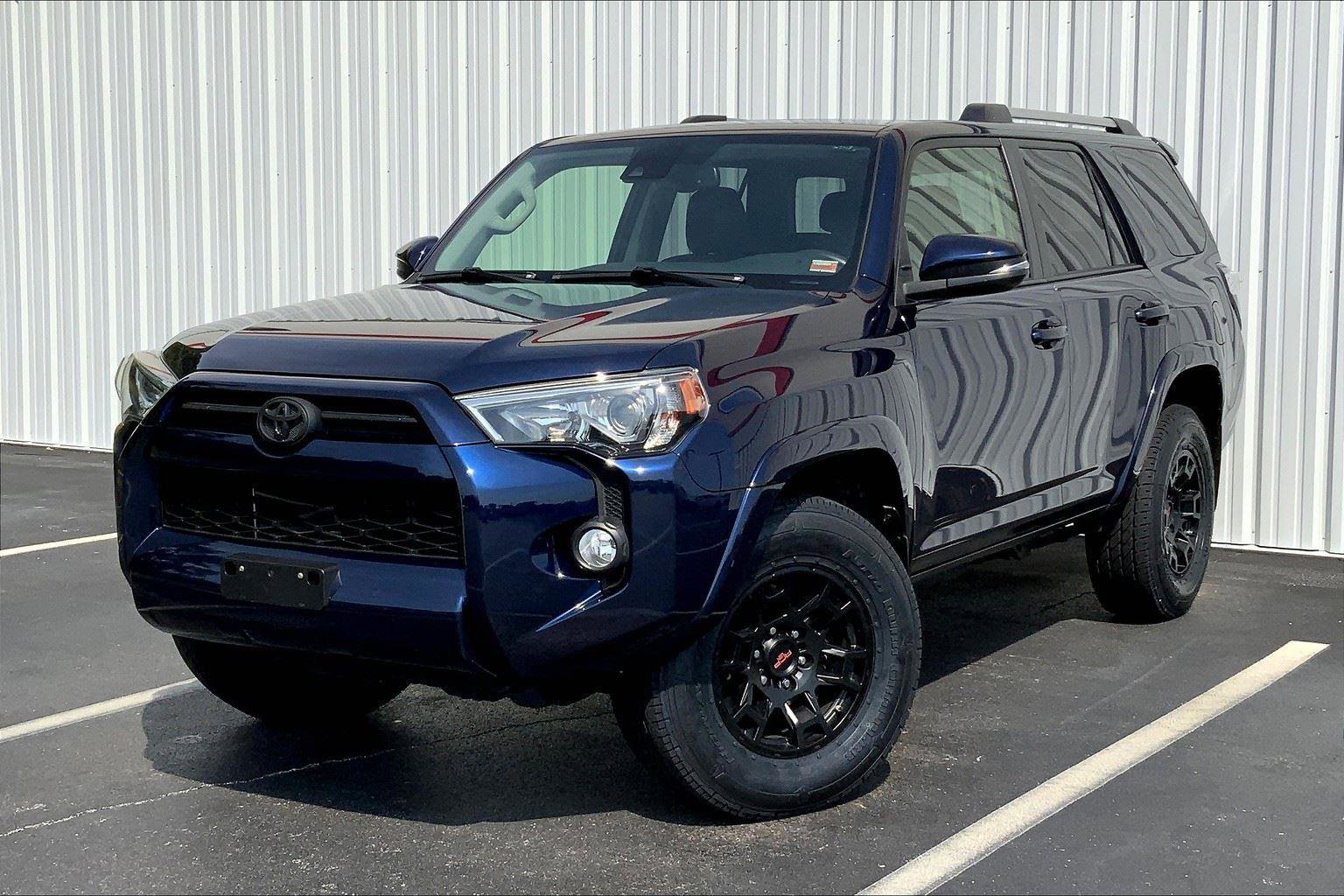 Used 2020 Toyota 4Runner SR5 Premium image 1
