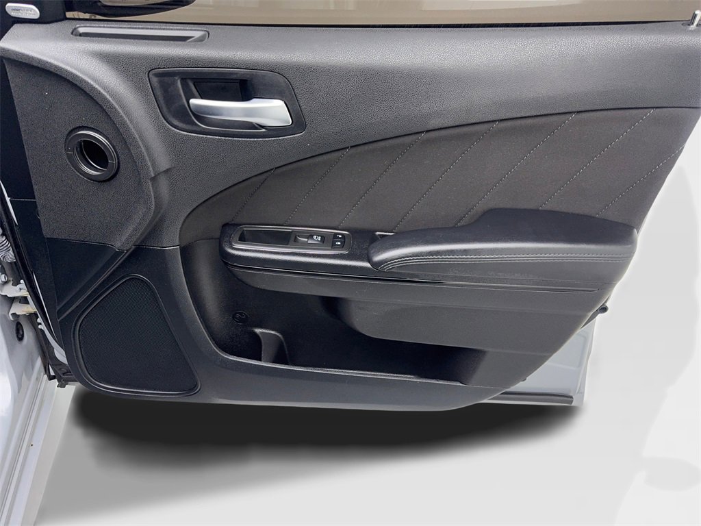 Used 2022 Dodge Charger R/T w/ Blacktop Package image 49