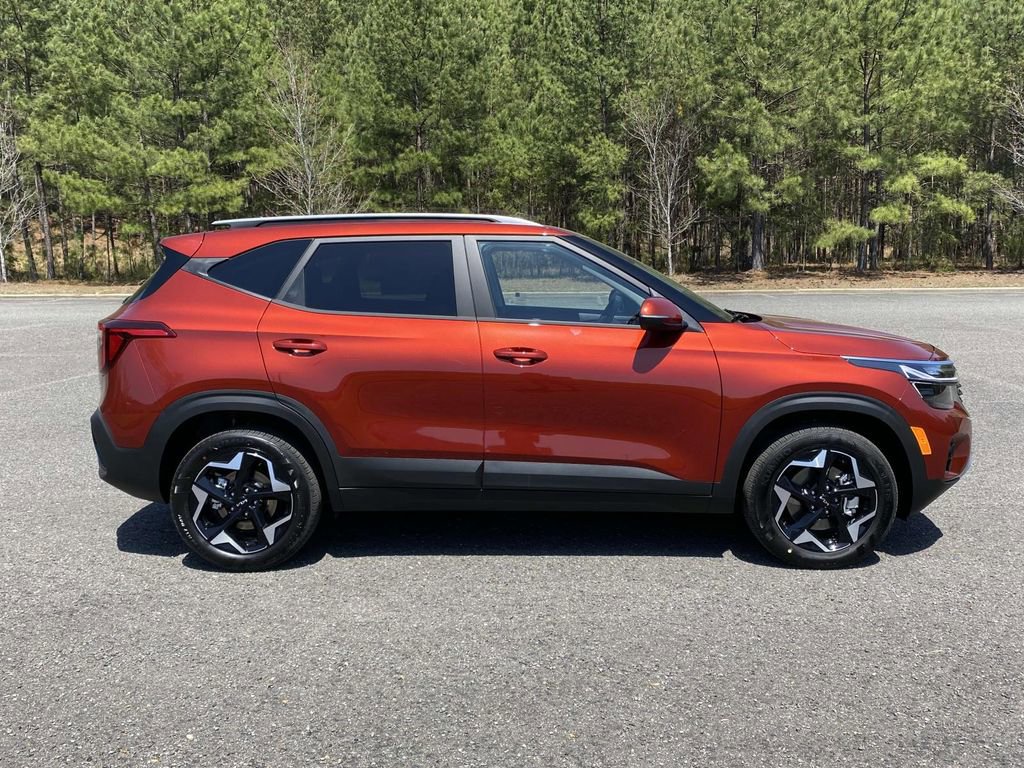 New 2025 Kia Seltos S