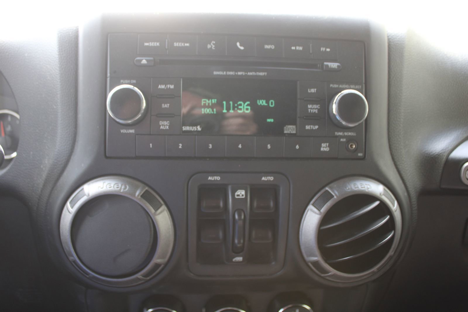 Used 2015 Jeep Wrangler Unlimited Sport w/ Quick Order Package 24S image 33