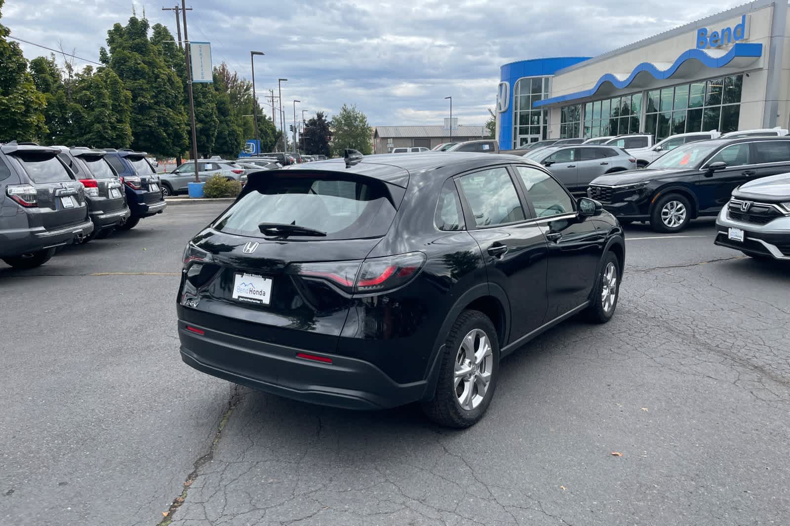 Used 2023 Honda HR-V LX image 5