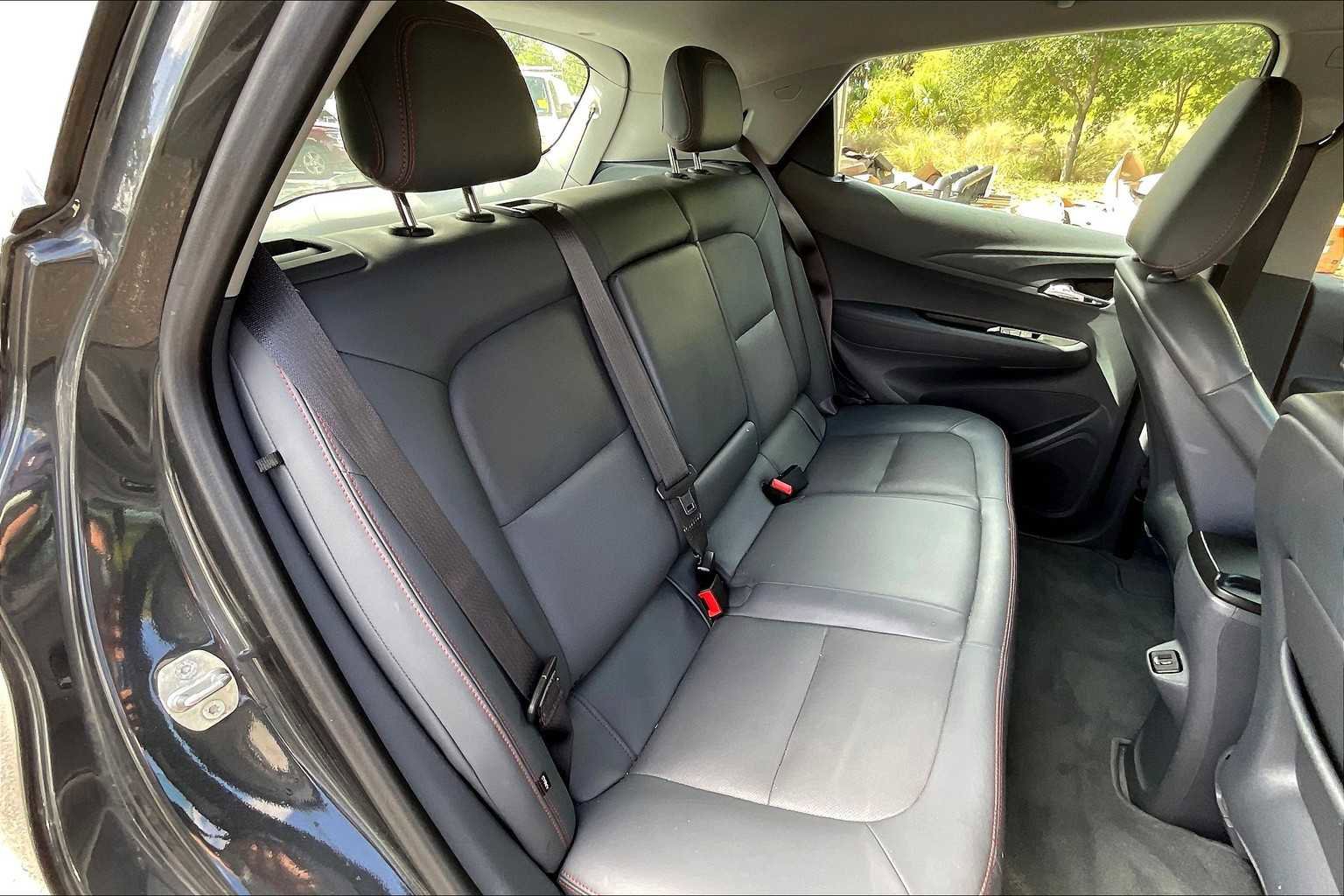 Used 2017 Chevrolet Bolt Premier w/ Driver Confidence II Package image 25