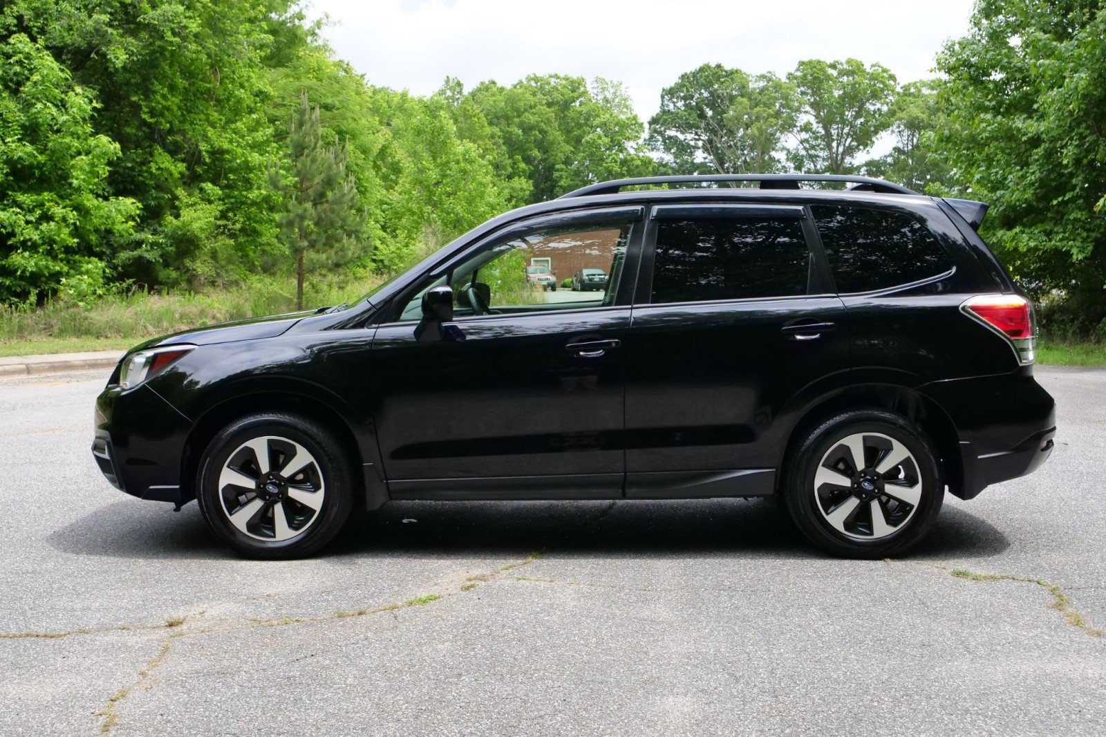 Used 2018 Subaru Forester 2.5i Premium w/ Protection Package #1 AWD/4WD image 28