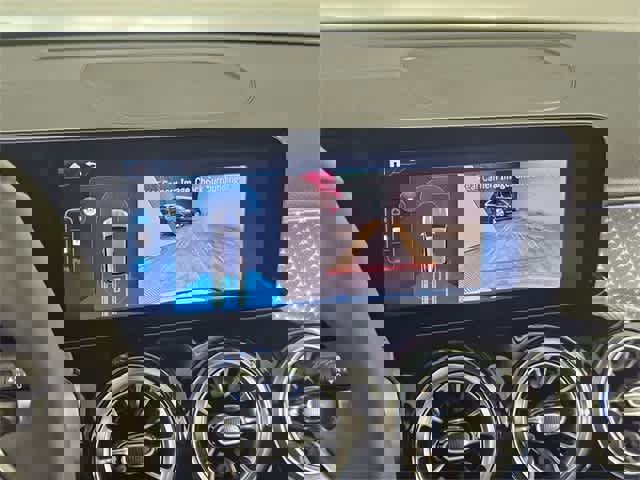 Certified 2025 Mercedes-Benz GLB 250 4MATIC image 30