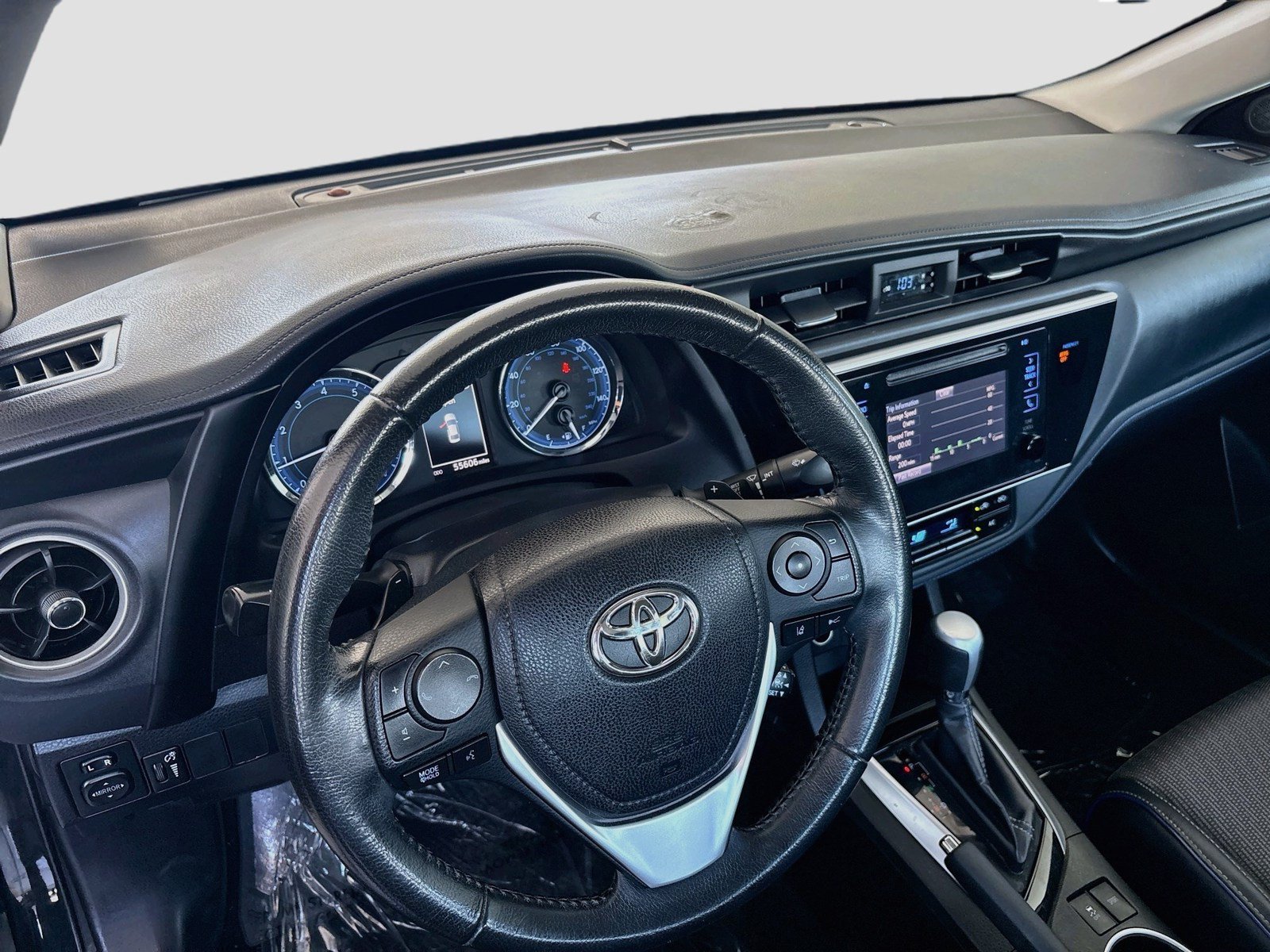 Used 2019 Toyota Corolla SE FWD image 7